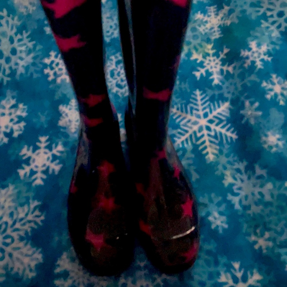 Women size 9 rain boots